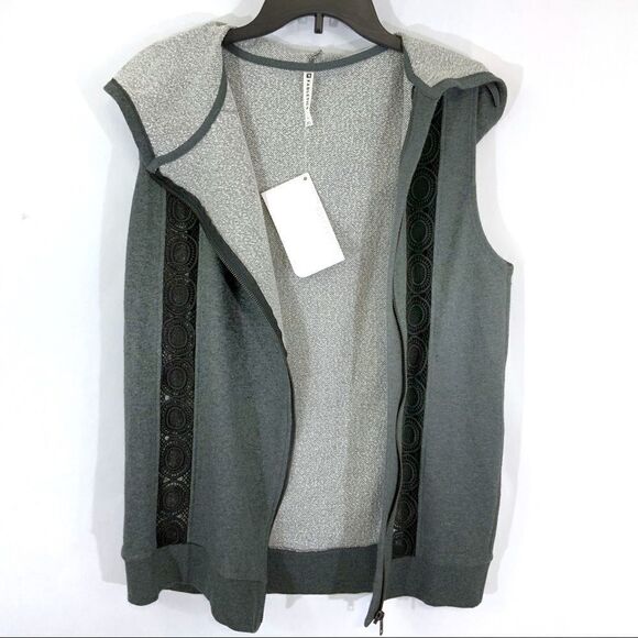 Fabletics Saige gray vest lace insets and hood Size L - Picture 4 of 6